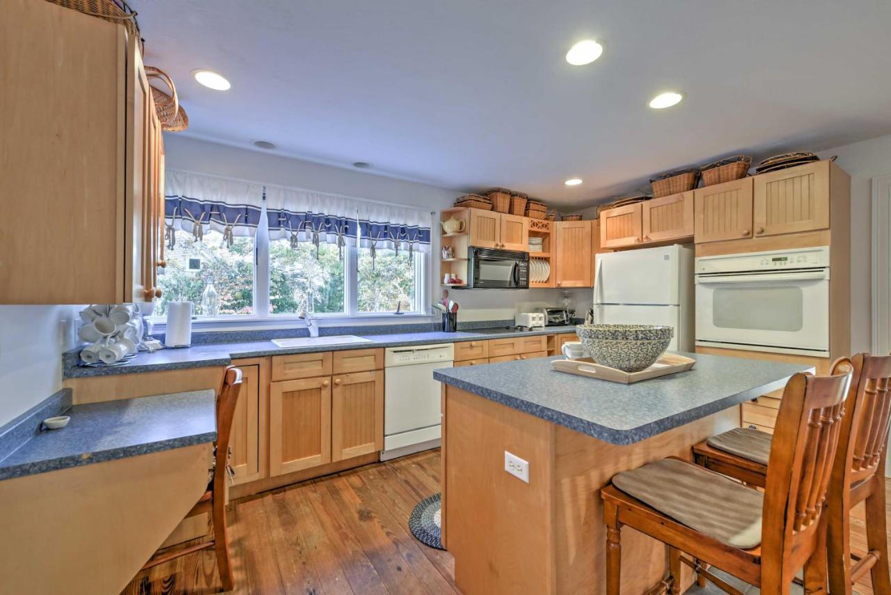 Nautical Bourne Apartment - 2 Mi To Monument Beach ภายนอก รูปภาพ